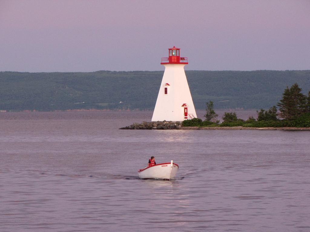 Baddeck Inlet Dunlop Inn מראה חיצוני תמונה