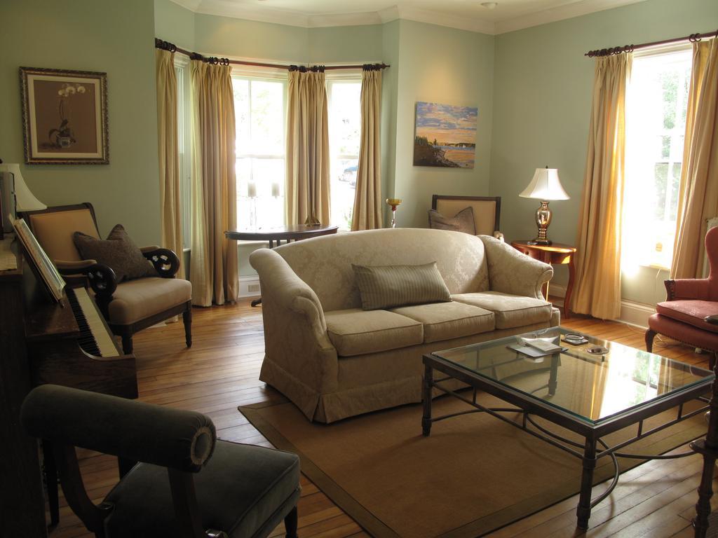 Baddeck Inlet Dunlop Inn מראה חיצוני תמונה