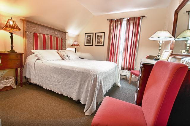 Baddeck Inlet Dunlop Inn חדר תמונה